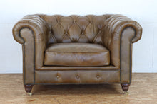 Load image into Gallery viewer, TNC Single Seater Chesterfield Sofa, Genuine Leather
